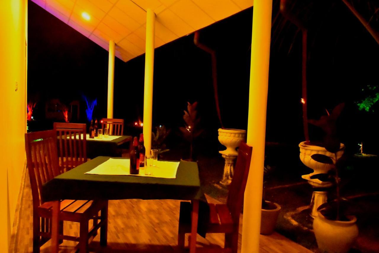 Little Ele Safari Lodge Udawalawe Exterior photo